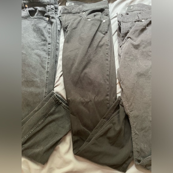 Bundle of 3 hollister jeans. - Picture 3 of 11